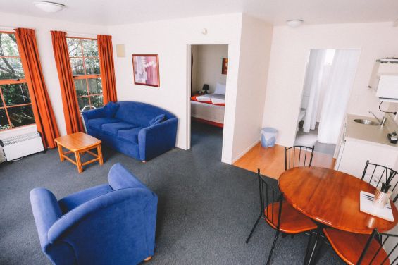 Accessible 1-Bedroom Unit lounge